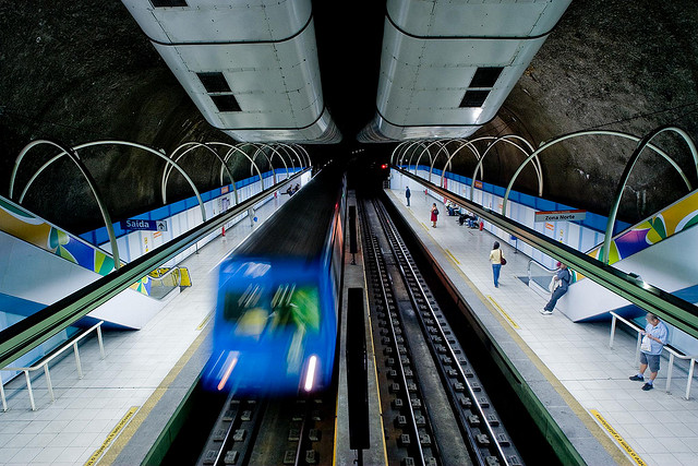 Com fechamento de estações, Metrô Rio aumenta número de ônibus