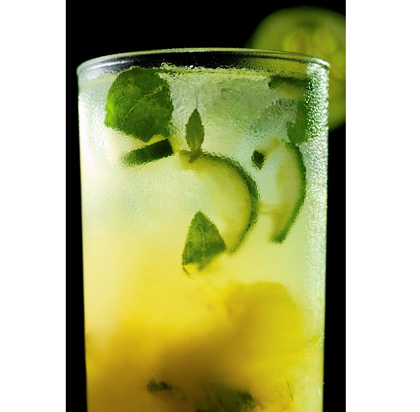 Caipirinha especial feita com saquê, uvas verdes, hortelã e leve toque de pepino (R$ 18,00). Minimok. Avenida Lúcio Costa, 3460, loja 114, posto 4, Barra, tel. 2496-8854.<br>