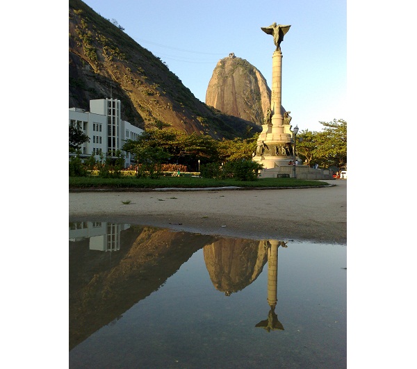 O Reflexo do Pão de Açúcar, por Christian Caselli<br>