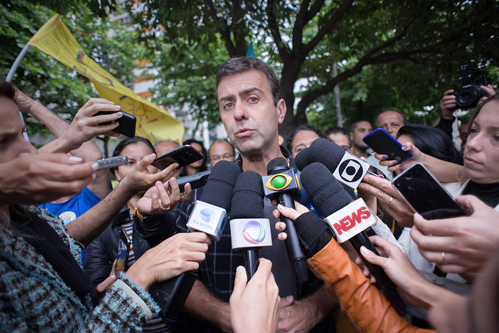 Segundo turno: Freixo não quer uma “guerra santa”