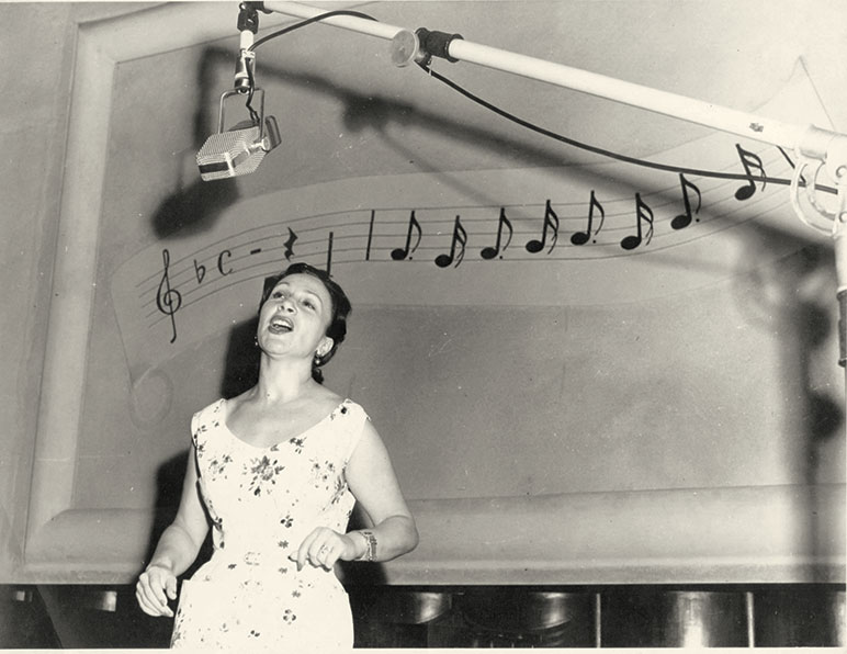 Rádio MEC celebra 80 anos