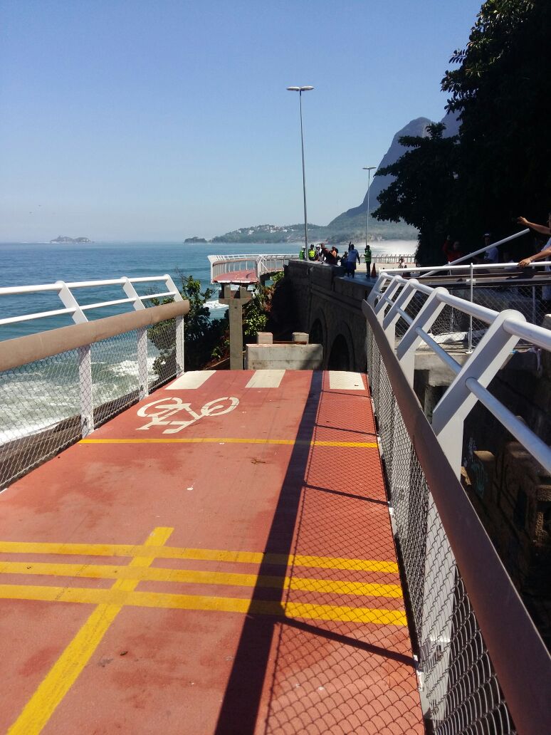 Após ter barras de metal roubadas, ciclovia ganhará grades novas