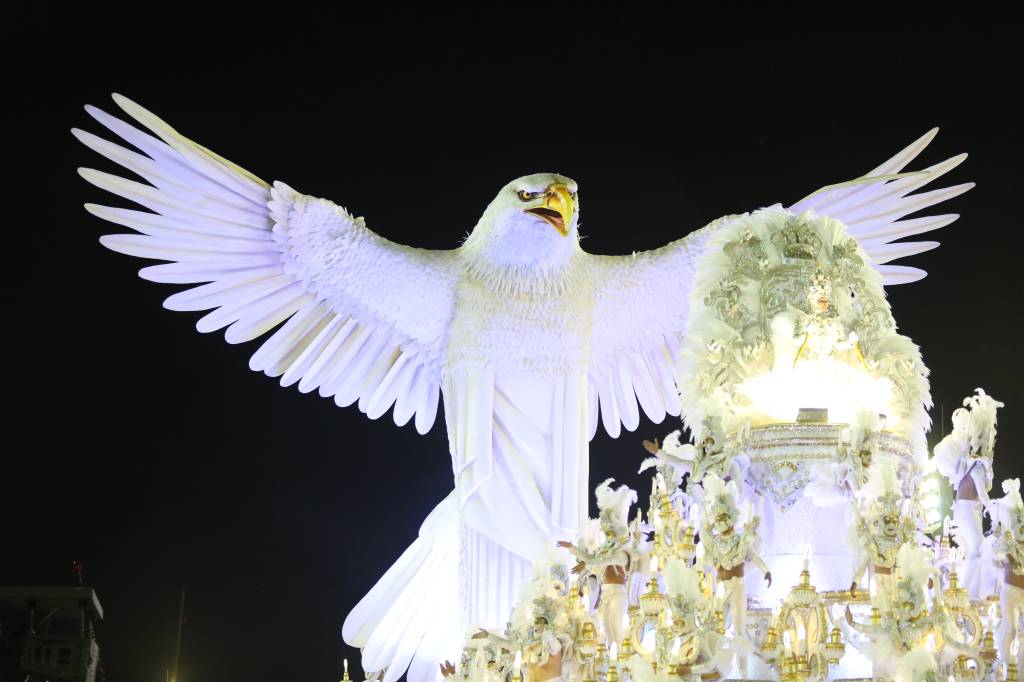 Portela desiste de recurso contra divisão do título de campeã