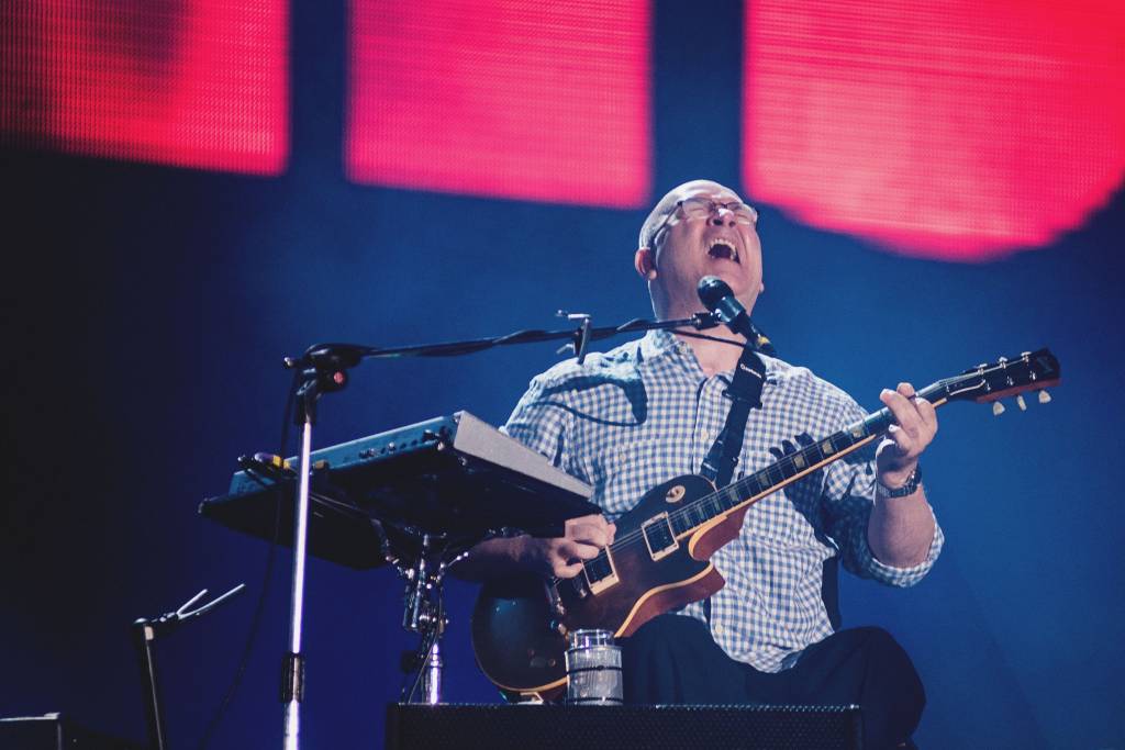 Herbert Vianna recebe prêmio e série de homenagens pela internet