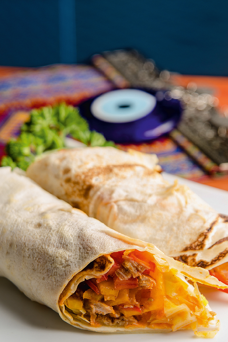 Novidade em Botafogo, Santorini investe nos kebabs