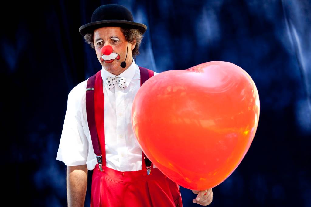 Palhaços fazem apresentação de circo grátis na Quinta da Boa Vista