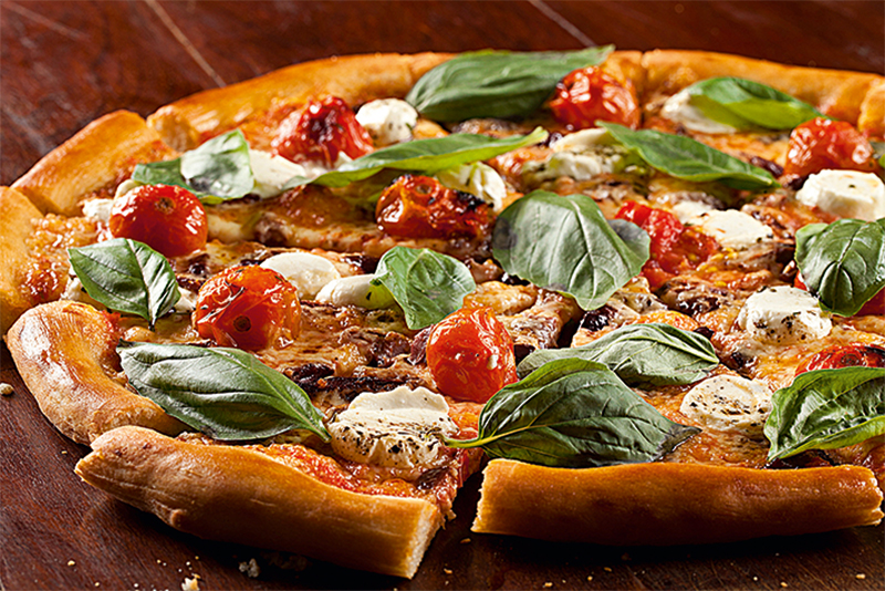 Chefs assinam pratos para o cardápio de colegas