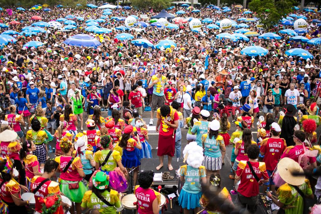 Os ensaios e as festas do pré-carnaval carioca