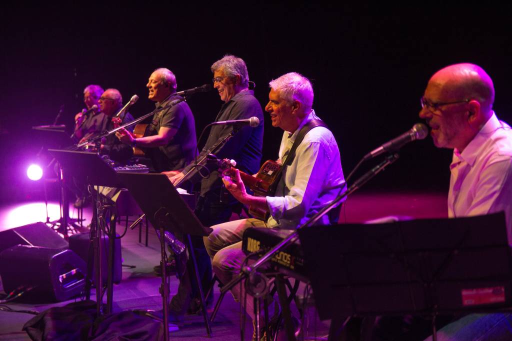 Toquinho, Ivan Lins e MPB4 fazem show na Ribalta