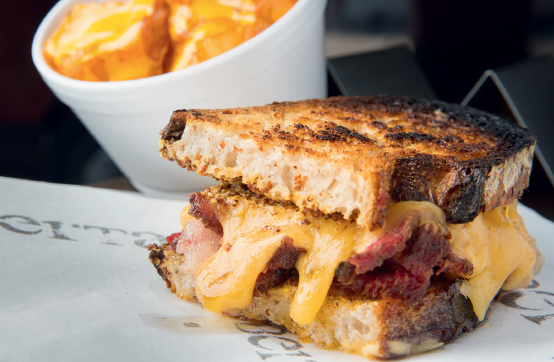 Quatro casas que preparam ótimos sanduíches