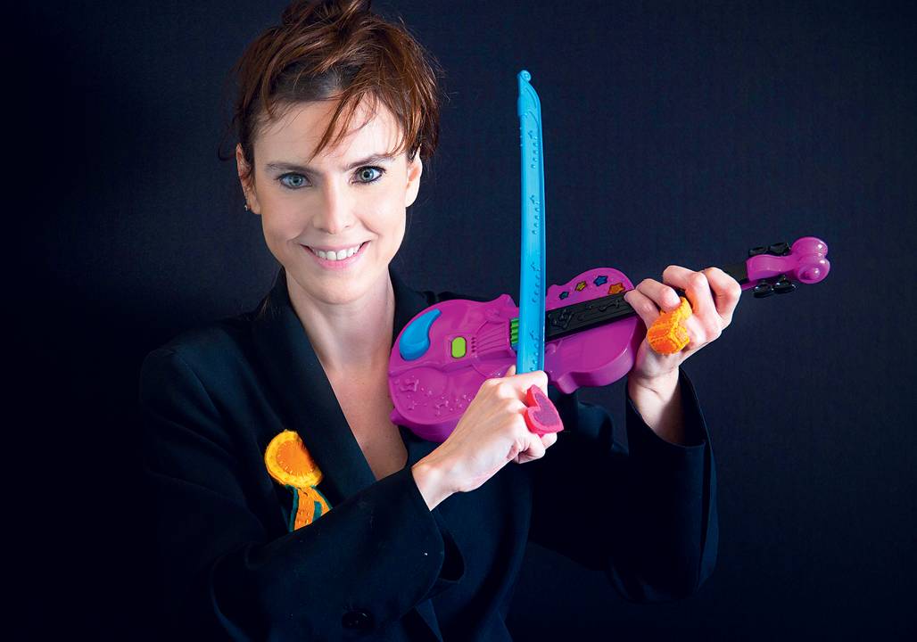 Adriana Calcanhotto e a Orquestra Sinfônica Brasileira