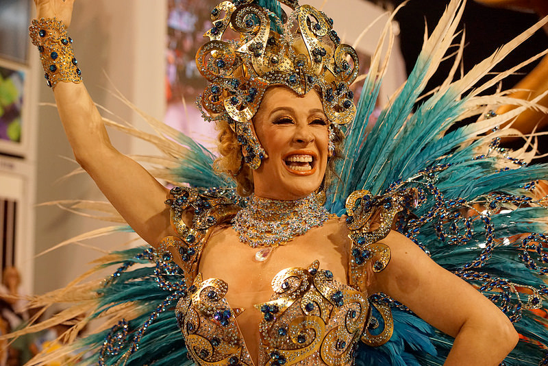 Os famosos e os bastidores do Carnaval 2016 na Sapucaí