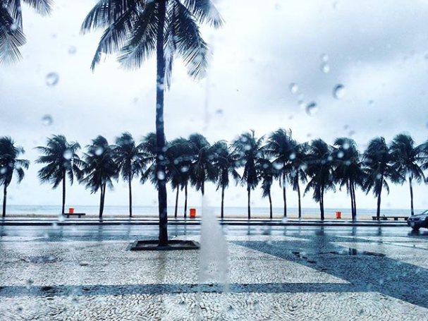 Ventania atinge 70,2 quilômetros em Copacabana