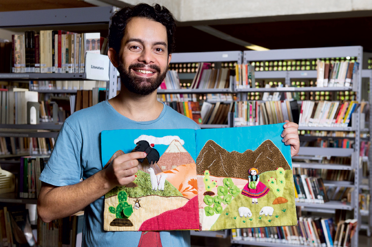 Cadu Cinelli promove sessões de narração de histórias em bibliotecas