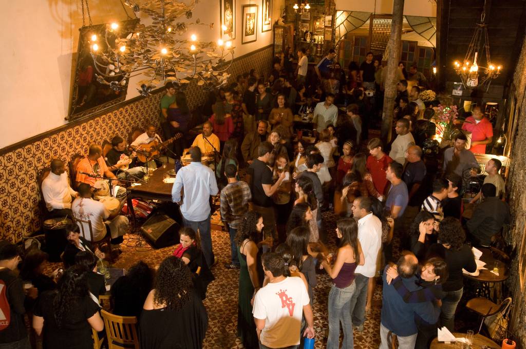 Trapiche Gamboa comemora dez anos de vida com samba