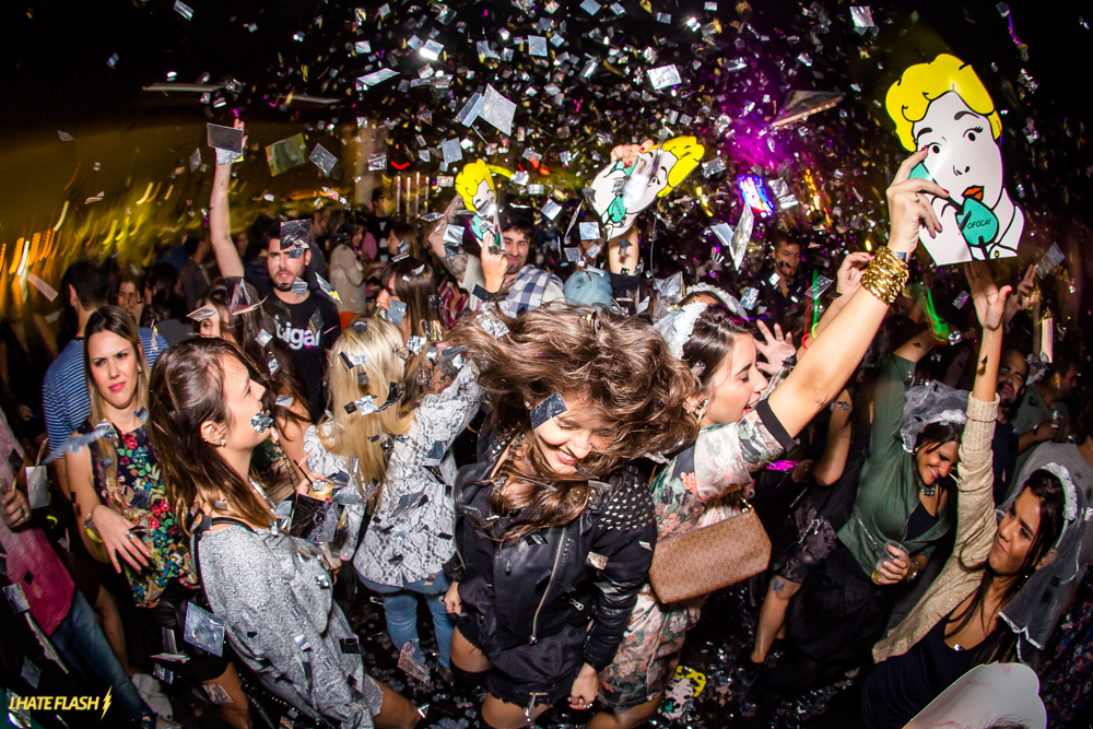 Sete festas agitam a noite carioca