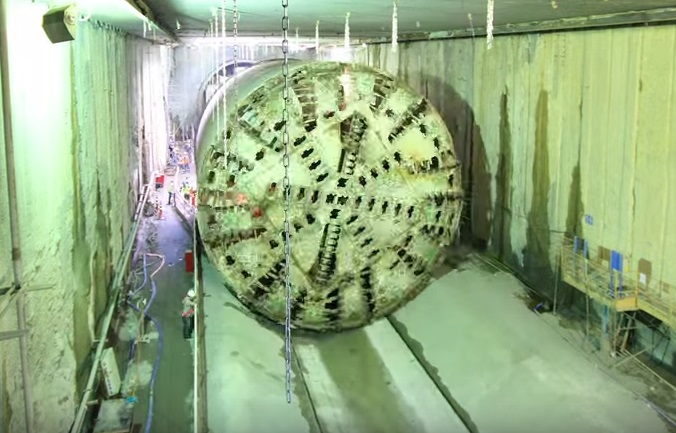 Vídeo mostra como funciona o Tatuzão, máquina que escava a Linha 4 do metrô