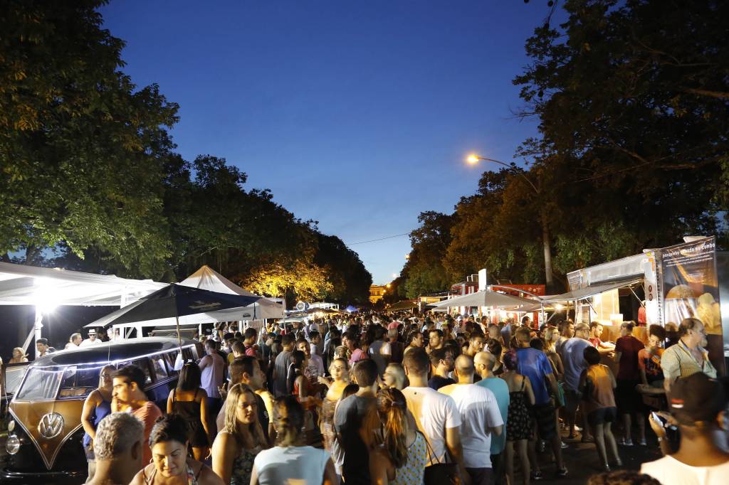 Evento reúne cervejas artesanais e food trucks na Quinta da Boa Vista
