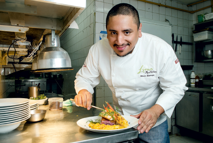 Chef de três casas, peruano Marco Espinoza é destaque no Rio