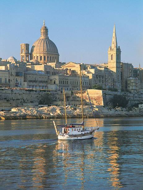 Construída há 400 anos, Valletta, em Malta, mantém-se conservada e exibe novidades, entre elas a inauguração de uma casa de ópera