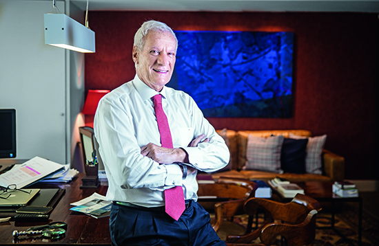 Luiz Gouvea criou um site de compras que faz doações a projetos sociais