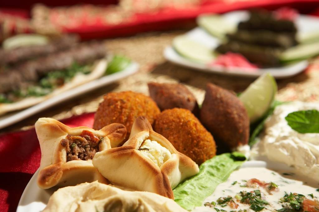 Um giro por diferentes culturas culinárias