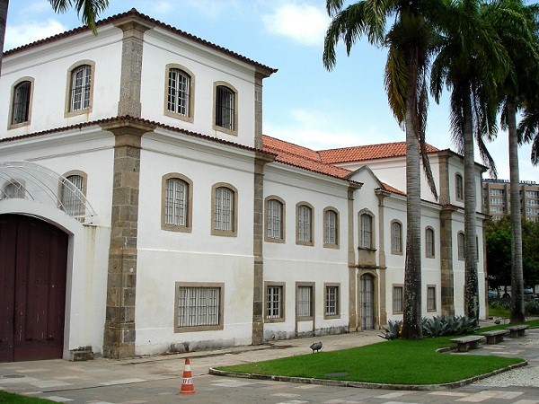 Quase centenário, Museu Histórico Nacional investe em preservação