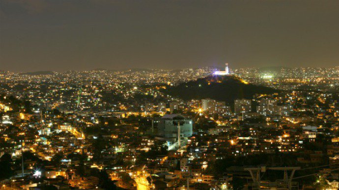 Pezão diz que vai reocupar Complexo do Alemão