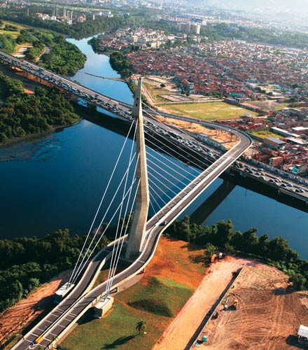 Roubos a ônibus geram medo entre a comunidade acadêmica da UFRJ