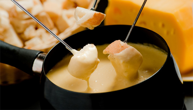 Hotel Hilton Barra promove temporada de fondue