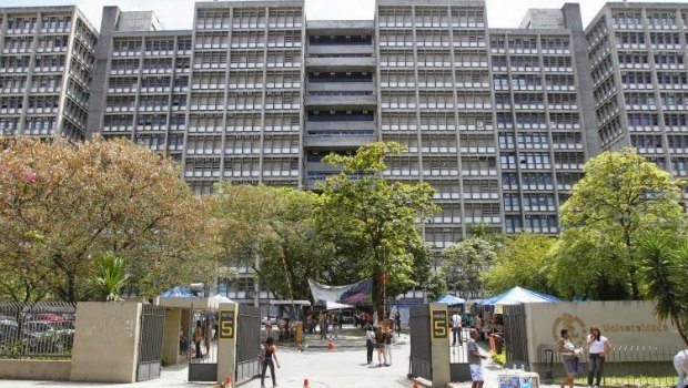 Alunos e professores da Uerj fazem paralisação na quinta (21)