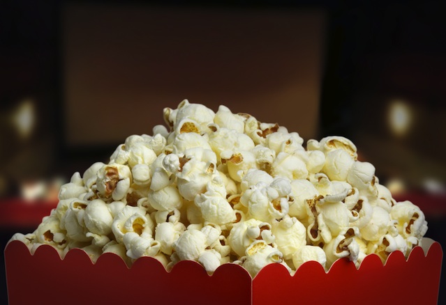 Como funciona promoção da Cinemark que enche baldes de pipoca por 19 reais