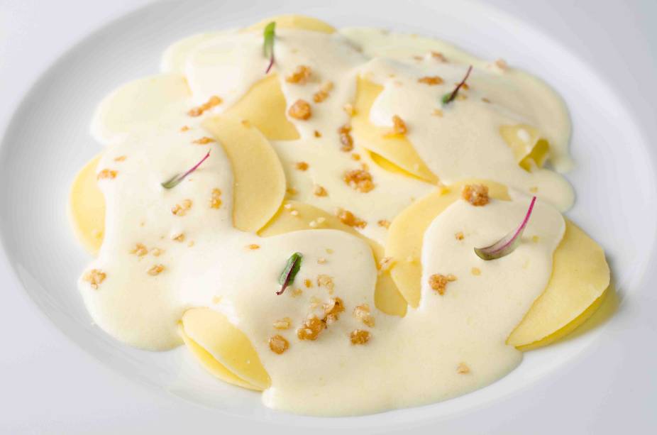 Ravióli de burrata: prato do Cota 200