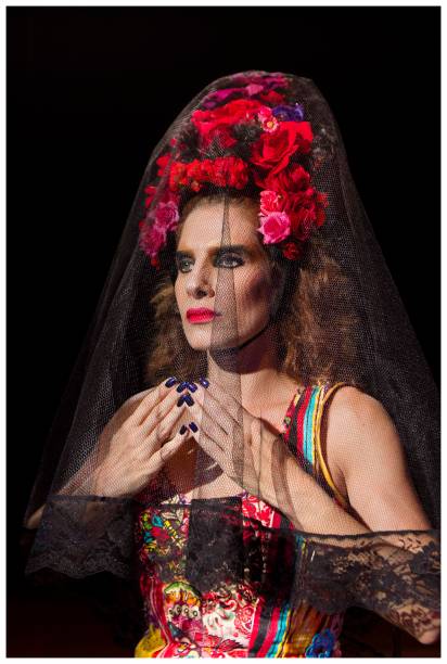 Eugênia: monólogo traz Gisela de Castro no papel de mulher que foi amante de dom João VI Eugênia: monólogo traz Gisela de Castro no papel de mulher que foi amante de dom João VI