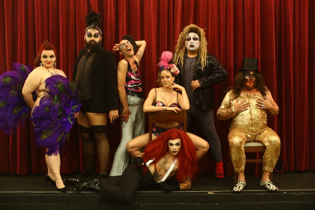 Teatro Rival recebe semifinal de concurso queer nesta quarta (22)