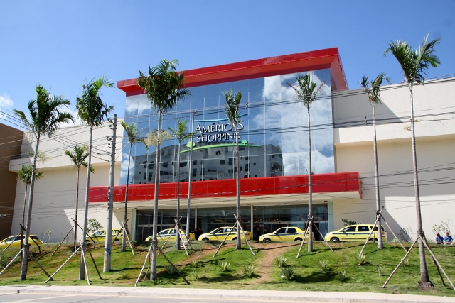 Shoppings promovem mega liquidação nesta semana