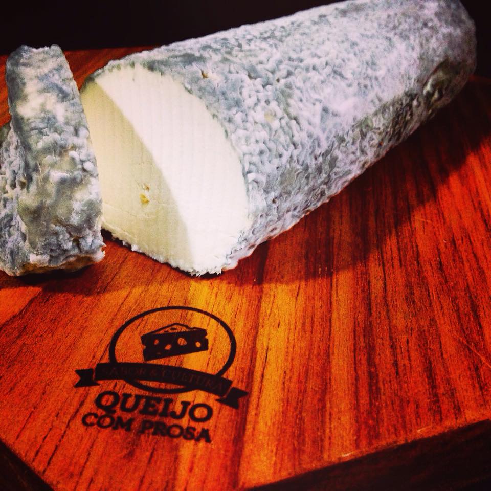 Delirium Café recebe noite de queijos artesanais e cervejas. Confira os detalhes