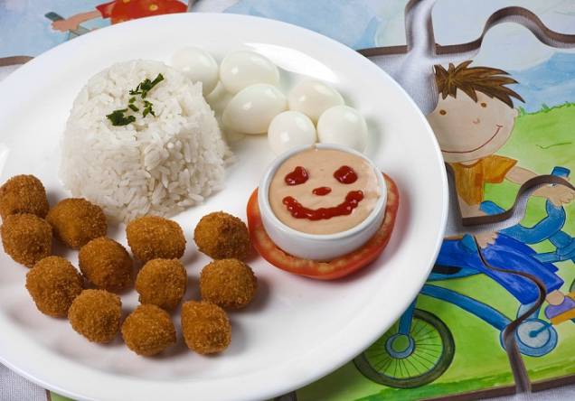 A partir do dia 12 de outubro, os pequenos ganharão no restaurante a segunda edição da revista do Chefinho Malaquin, que vem com desenhos para pintar e brincadeiras. O prato favorito das crianças é o franguinho pipoca (R$ 15,50), nuggets de frango em form<br> A partir do dia 12 de outubro, os pequenos ganharão no restaurante a segunda edição da revista do Chefinho Malaquin, que vem com desenhos para pintar e brincadeiras. O prato favorito das crianças é o franguinho pipoca (R$ 15,50), nuggets de frango em form<br>