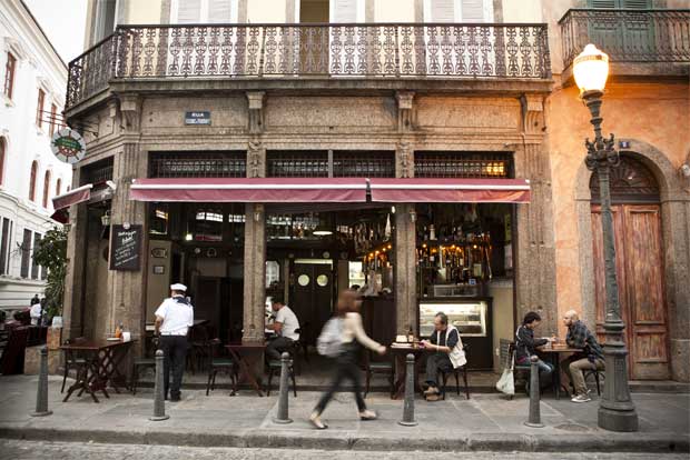 Nau em busca de rumo