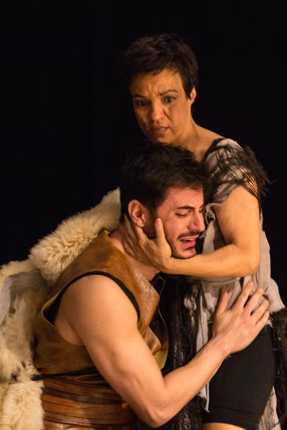 Rafaela Amado e Ricardo Tozzi: tragédia grega Rafaela Amado e Ricardo Tozzi: tragédia grega