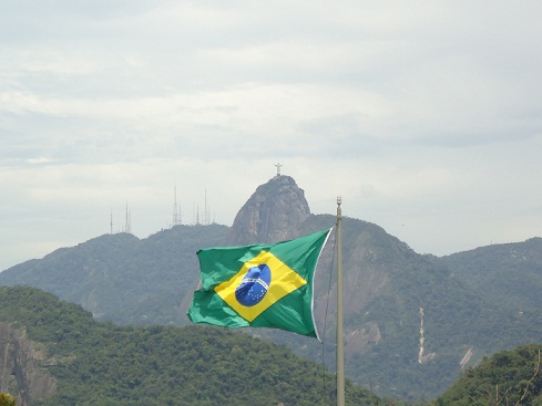 Como se não bastasse, ainda tem vista para o maciço e a floresta da Tijuca, assim como o Cristo Redentor<br>