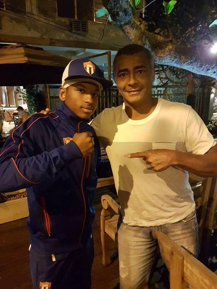 Atleta cubano deixa o Rio com foto ao lado de Romário (de quem ele nunca tinha ouvido falar)