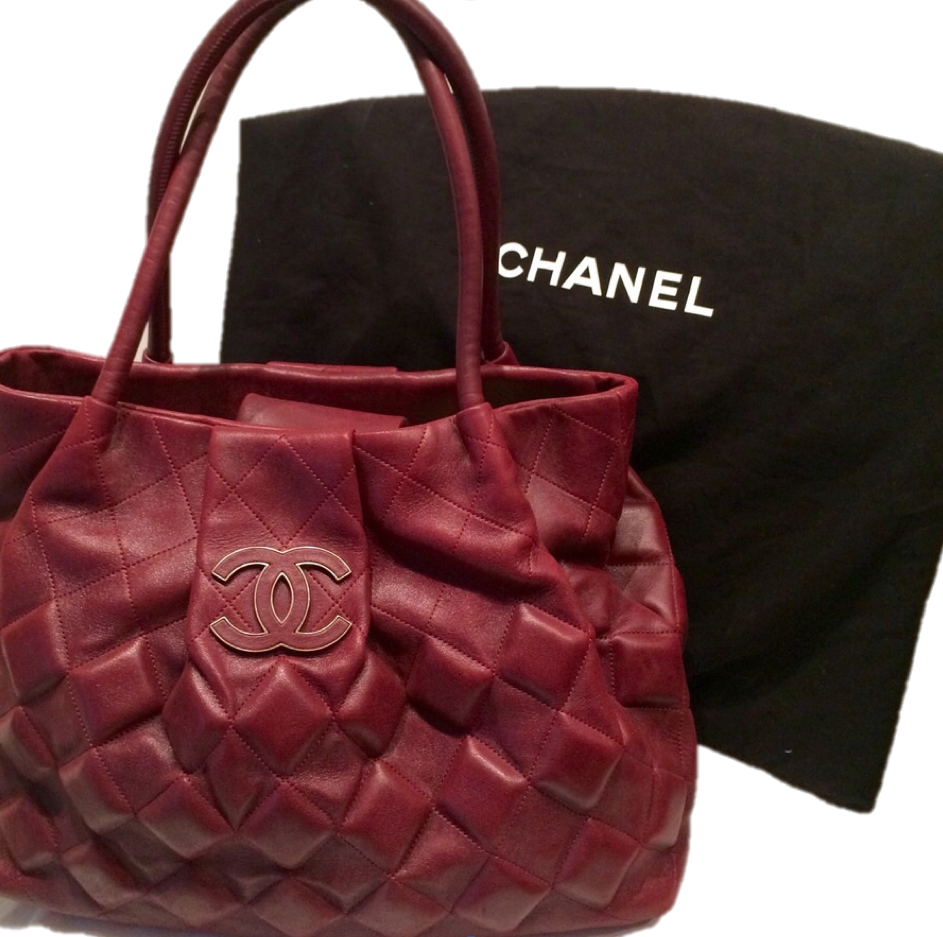 Bazar Doar Fashion arrecada mais de 360 000 reais para caridade. Famosas e socialites arremataram peças de luxo, veja fotos