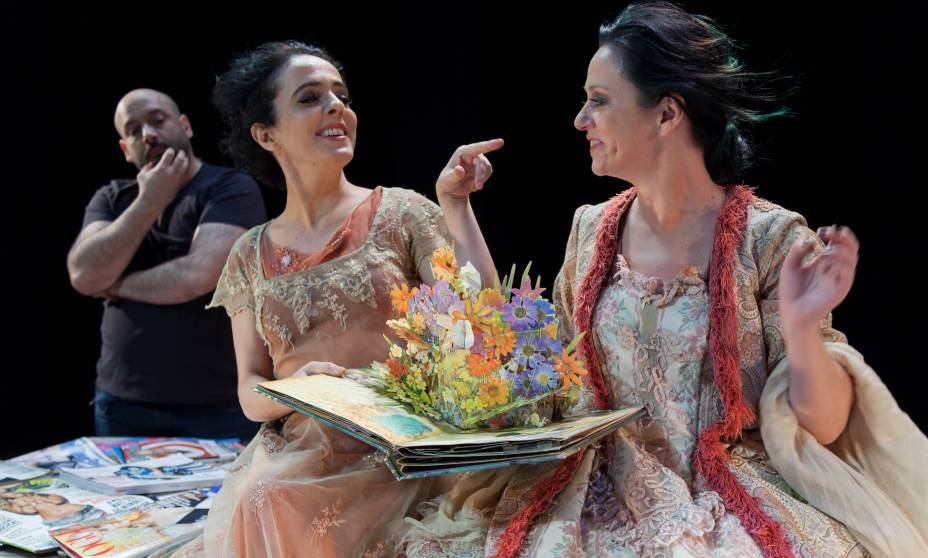 Rodrigo Penna, Sílvia Buarque e Guta Stresser: em comédia romântica de Adriana Falcão Rodrigo Penna, Sílvia Buarque e Guta Stresser: em comédia romântica de Adriana Falcão