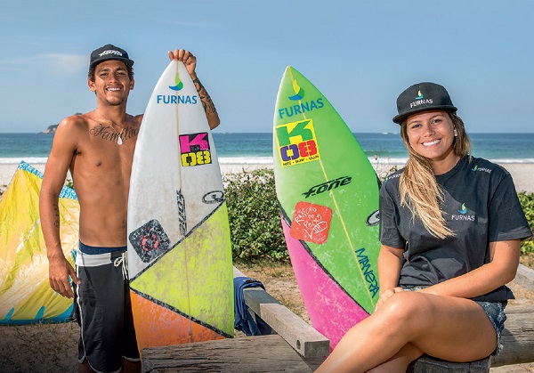 Filhos do surfista Frajola, Milla e Filippe Ferreira se consagram campeões brasileiros de kitesurfe
