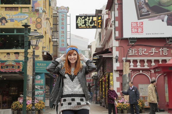 Titi Müller estreia nova temporada de Anota Aí com aula de flerte em Amsterdã, dia de sereia na Malásia e outras aventuras