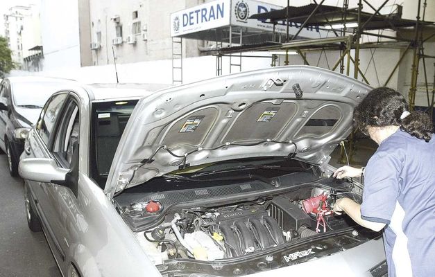 Detran-RJ divulga calendário de vistoria para 2017