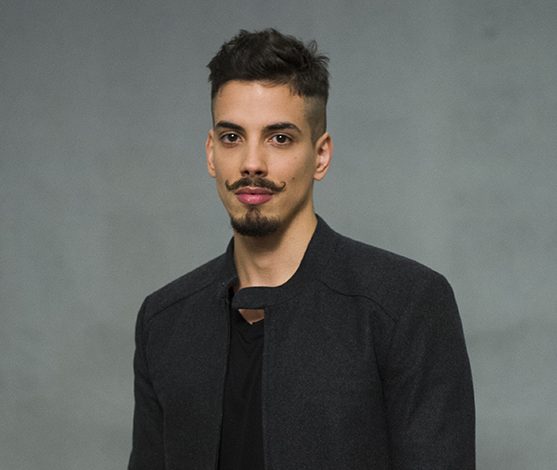 Elenco de ‘Incêndios’ faz leitura de novo texto de Wadji Mouawad