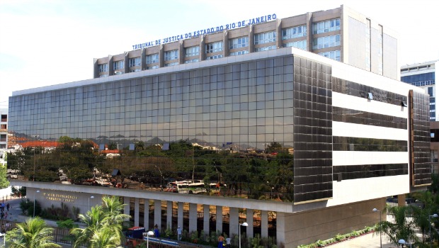 Reabertura da churrascaria Plataforma vira caso de justiça