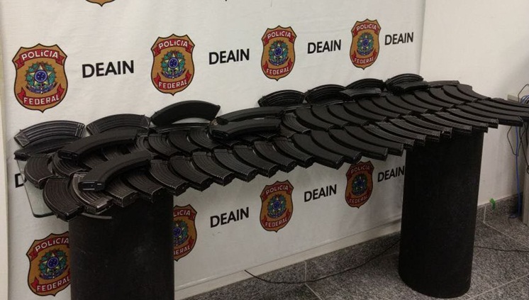 Polícia Federal faz ação contra tráfico internacional de armas